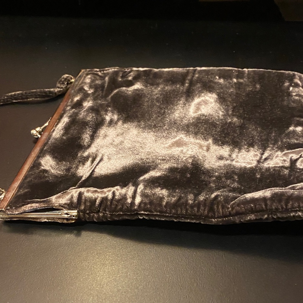 Elegant Vintage Black Velvet Fringe Saks Fifth Avenue  Vintage Evening Bag - Picture 11 of 15